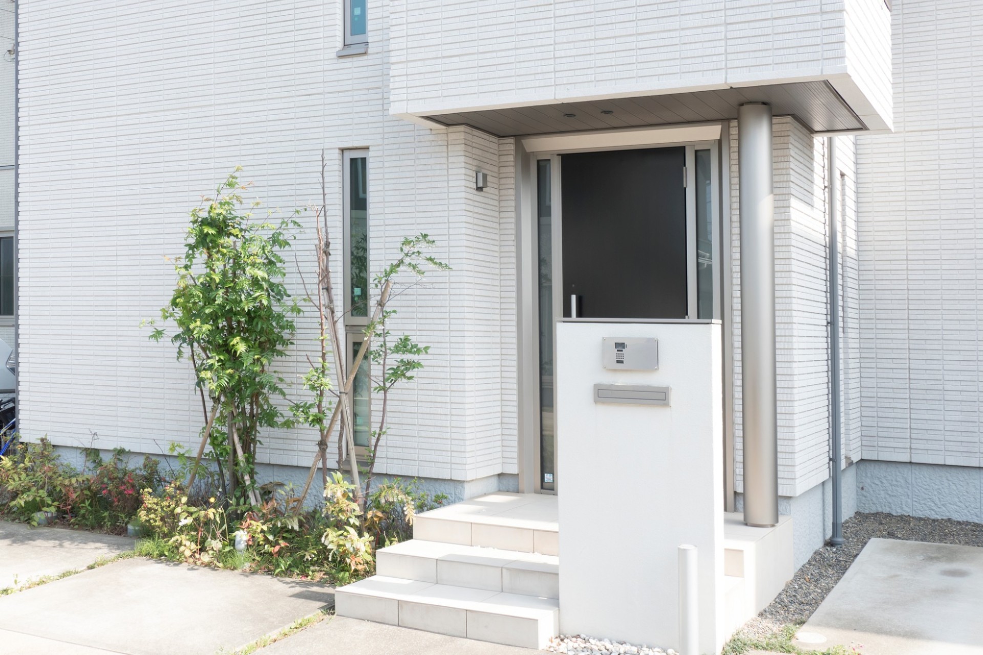 門柱の施工 | 長崎県松浦市の外構工事なら株式会社正総建